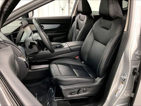 Used 2025 Nissan Murano SL image 24