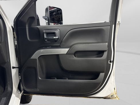 Used 2018 Chevrolet Silverado 1500 LT w/ Redline Edition image 35