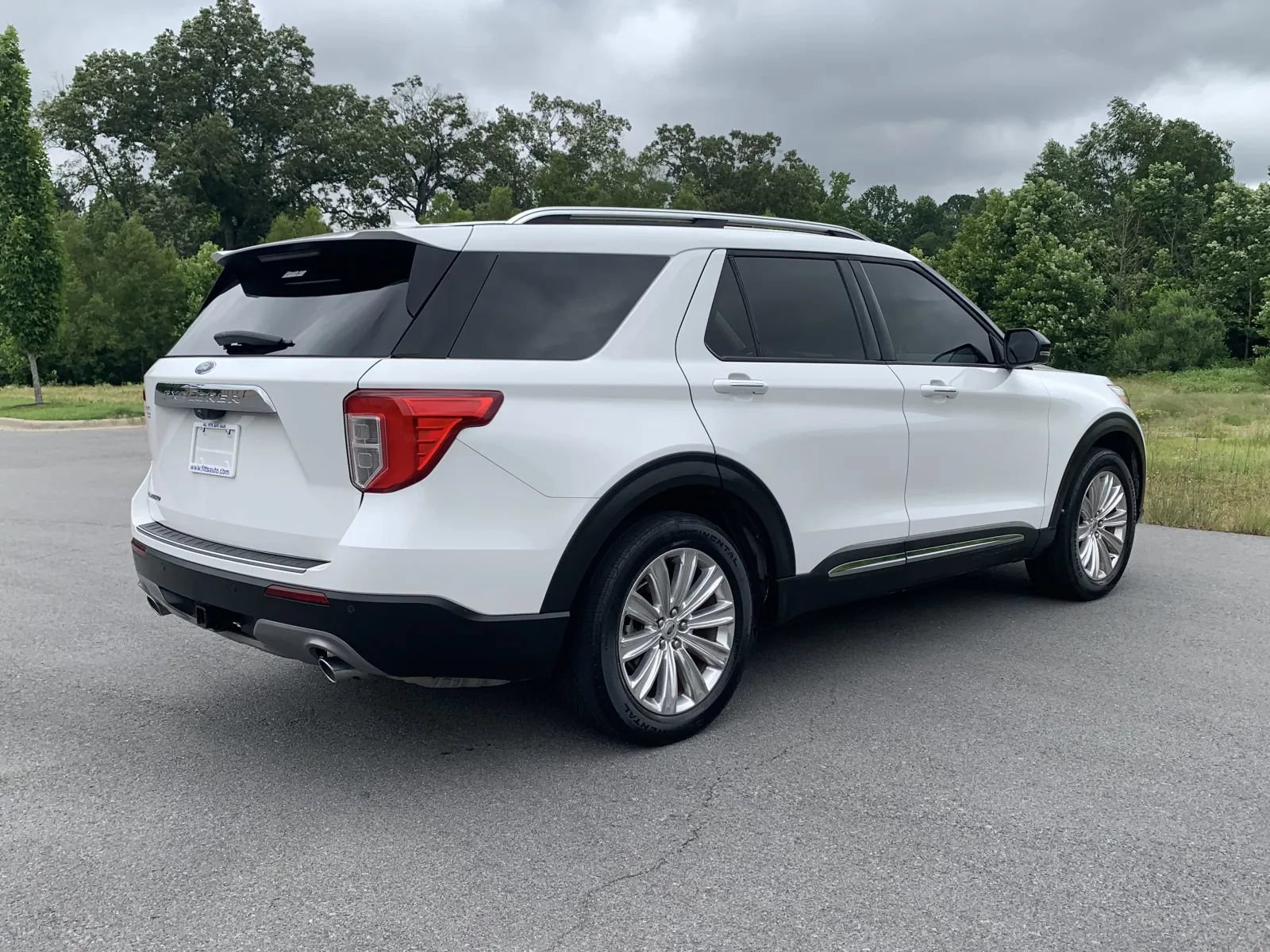 Used 2020 Ford Explorer Limited w/ Class III Trailer Tow Package RWD image 7