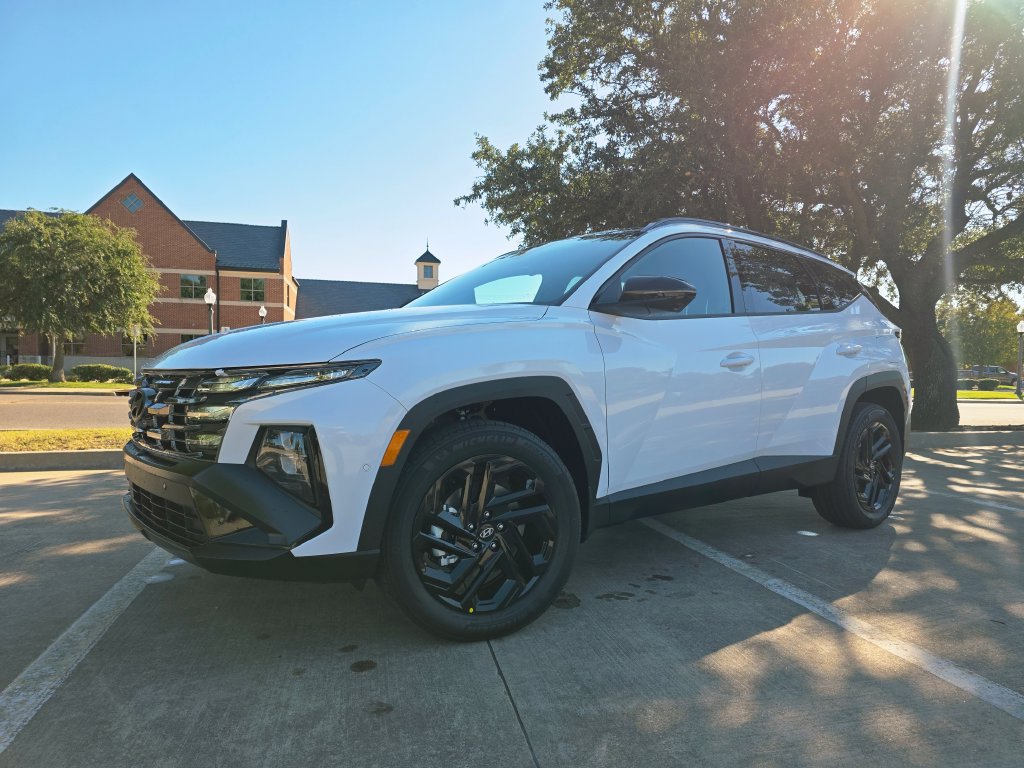 New 2026 Hyundai Tucson Limited AWD/4WD image 1