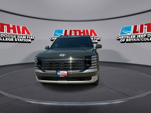 Used 2026 Hyundai Palisade Calligraphy AWD/4WD image 3