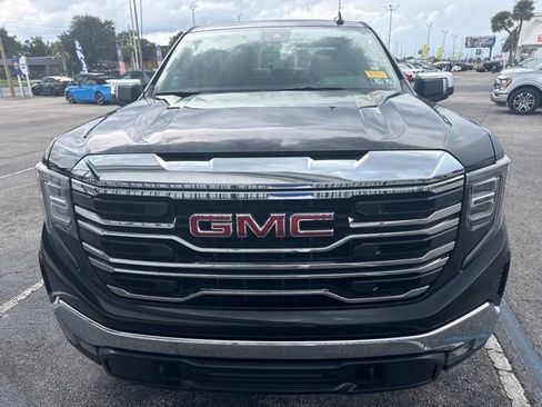 Used 2025 GMC Sierra 1500 SLT AWD/4WD image 3