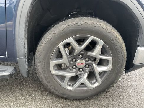 Used 2023 GMC Sierra 1500 SLT w/ SLT Premium Package image 33