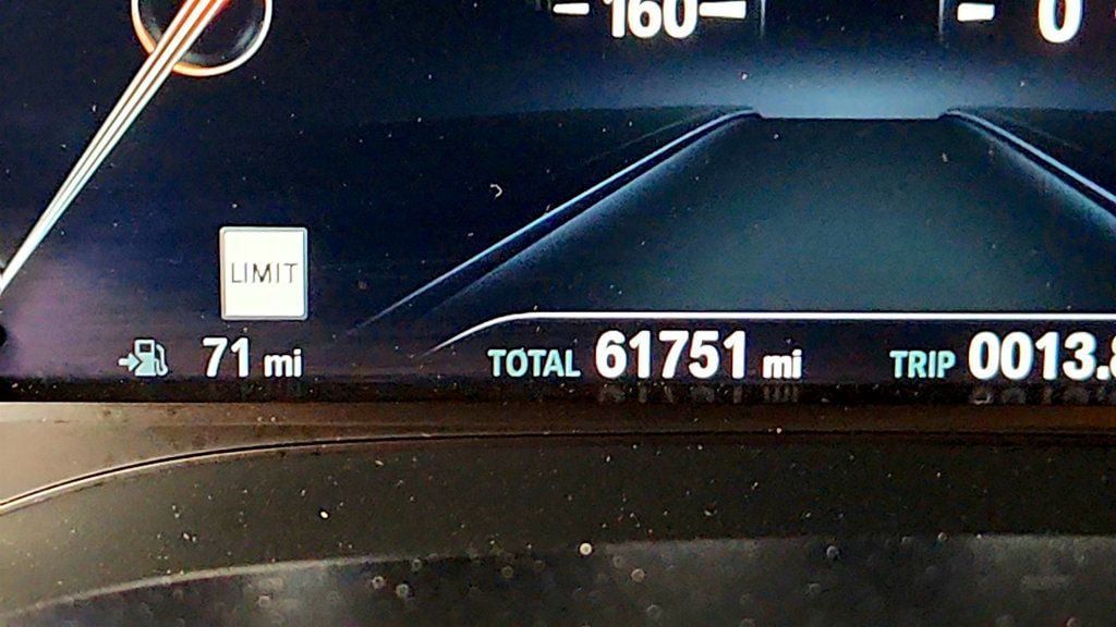 Used 2019 BMW 530i xDrive w/ M Sport Package AWD/4WD image 16