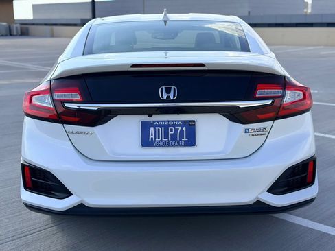 Used 2018 Honda Clarity Touring image 5