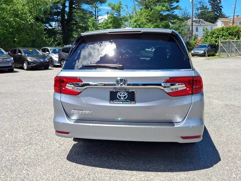 Used 2018 Honda Odyssey Elite image 3