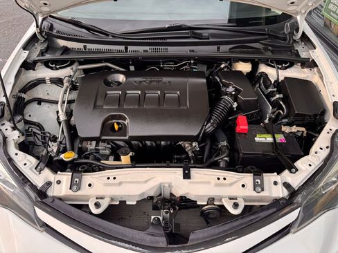 Used 2017 Toyota Corolla SE w/ SE Premium Package image 33