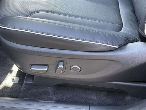 Certified 2025 Hyundai Palisade SEL image 13