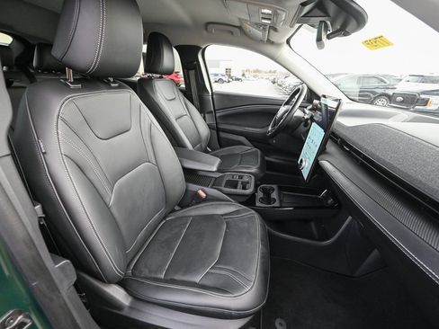 Used 2025 Ford Mustang Mach-E Premium image 25