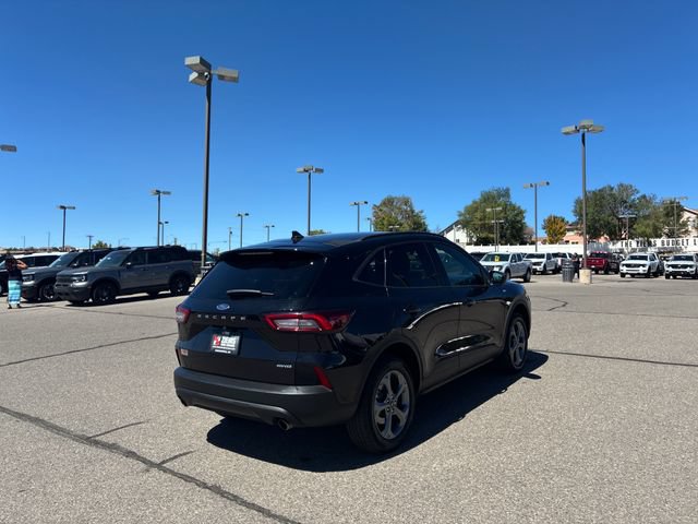 Certified 2025 Ford Escape ST-Line AWD/4WD image 5