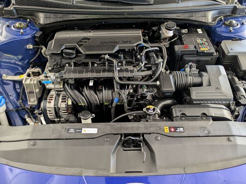 Used 2025 Hyundai Elantra SEL FWD image 31