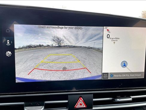 Used 2025 Hyundai Elantra SEL image 19