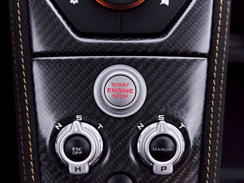 Used 2016 McLaren 675LT Coupe RWD image 96