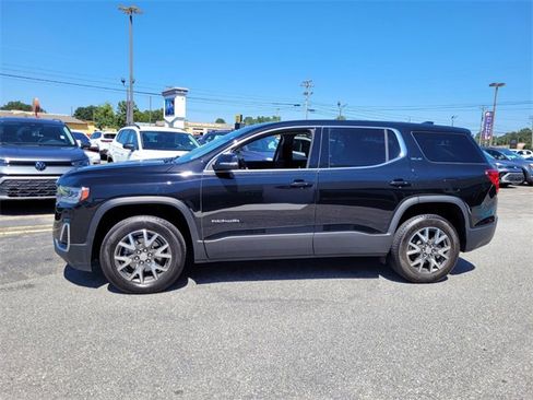 Used 2022 GMC Acadia SLE image 4