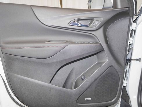 Certified 2022 Chevrolet Equinox RS w/ RS Leather Package image 10