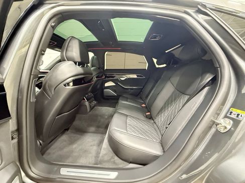 Used 2023 Audi S8 AWD/4WD image 27