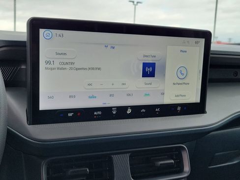 New 2025 Ford Maverick XL image 27