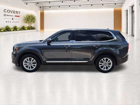 Used 2022 Kia Telluride LX FWD image 6
