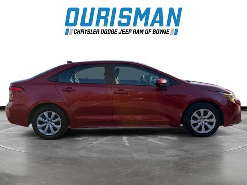 Used 2021 Toyota Corolla LE image 7