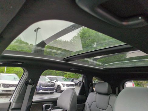 New 2026 Kia Sorento SX Prestige AWD/4WD image 32
