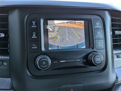 Used 2022 RAM 2500 Tradesman w/ Chrome Appearance Group image 20