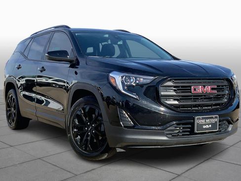 Used 2021 GMC Terrain SLE w/ Driver Convenience Package image 2