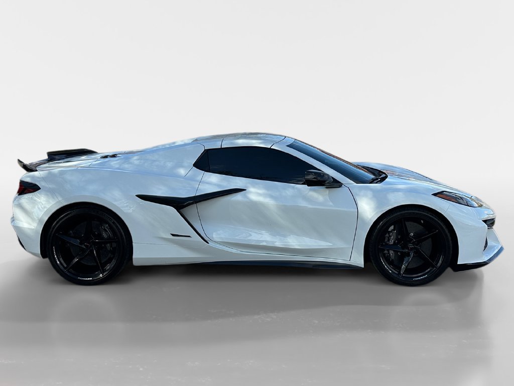 Used 2025 Chevrolet Corvette E-Ray w/ Battery Protection Package AWD/4WD image 7
