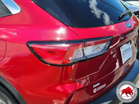Certified 2020 Ford Escape SE FWD image 11