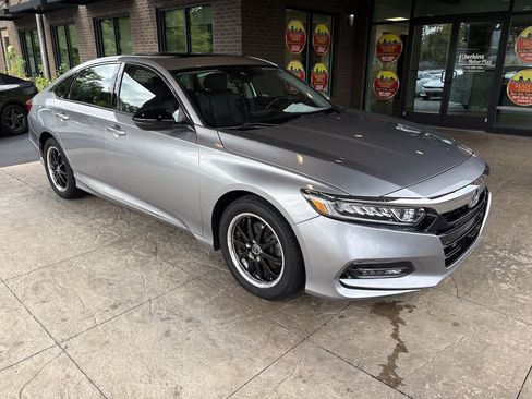 Used 2018 Honda Accord EX-L image 4