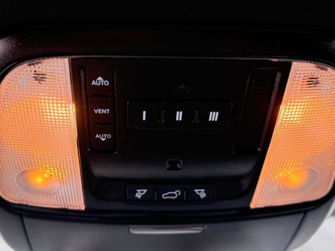 Used 2021 Dodge Durango R/T w/ Blacktop Package image 24