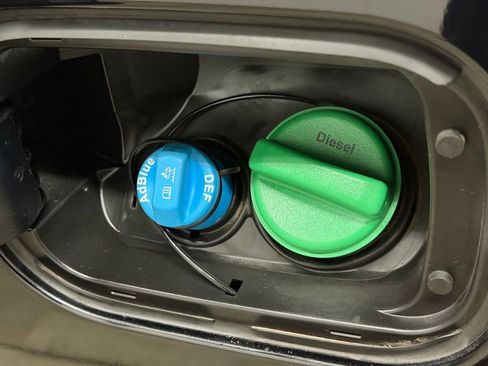 Certified 2020 GMC Sierra 3500 Denali w/ Denali Ultimate Package image 37