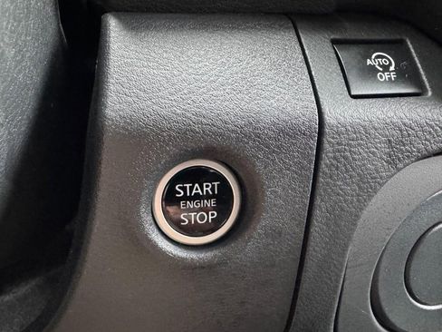 Used 2025 Nissan Frontier SV w/ SV Convenience Package image 20