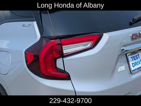 Used 2022 GMC Terrain SLT AWD/4WD image 9