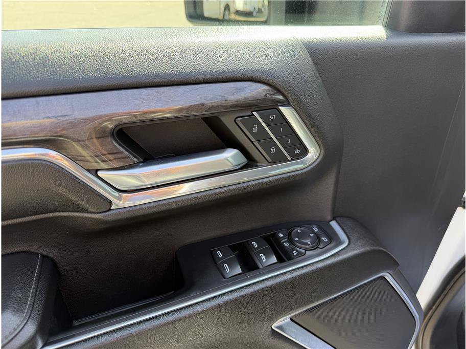 Used 2024 Chevrolet Silverado 2500 LTZ AWD/4WD image 11