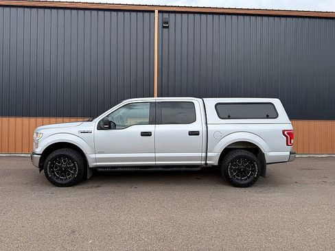 Used 2016 Ford F150 XLT w/ Equipment Group 301A Mid AWD/4WD image 4