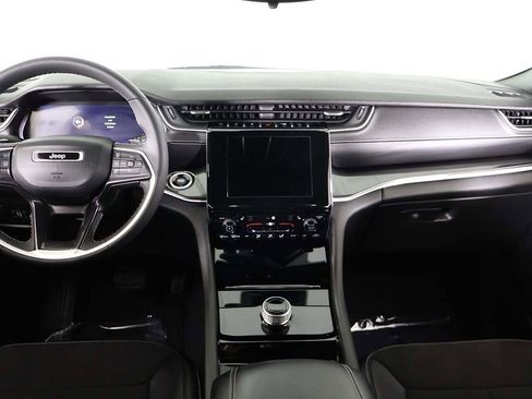 Used 2023 Jeep Grand Cherokee Altitude image 35