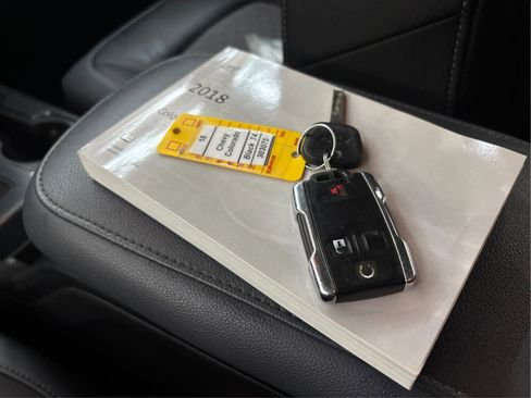 Used 2018 Chevrolet Colorado Z71 image 40