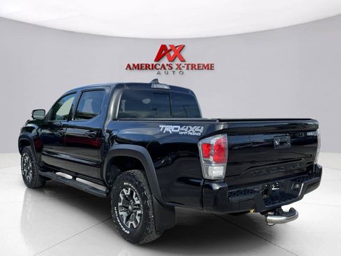 Used 2022 Toyota Tacoma TRD Off-Road w/ Technology Package AWD/4WD image 4