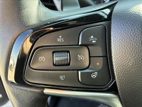 Used 2024 Buick Enclave Premium image 10