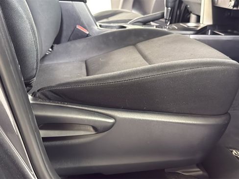 Used 2017 Toyota RAV4 LE image 20