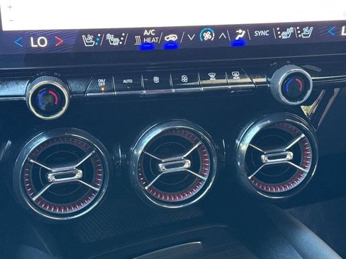 Used 2024 Chevrolet Blazer EV RS image 31