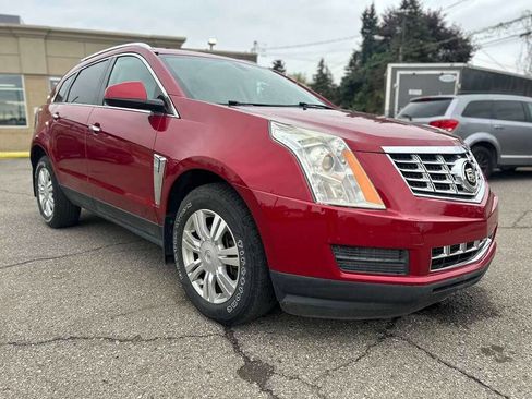 Used 2014 Cadillac SRX Luxury AWD/4WD image 3