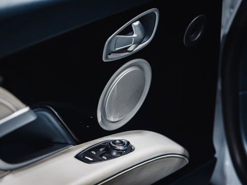 Used 2019 Aston Martin DBS Superleggera RWD image 17