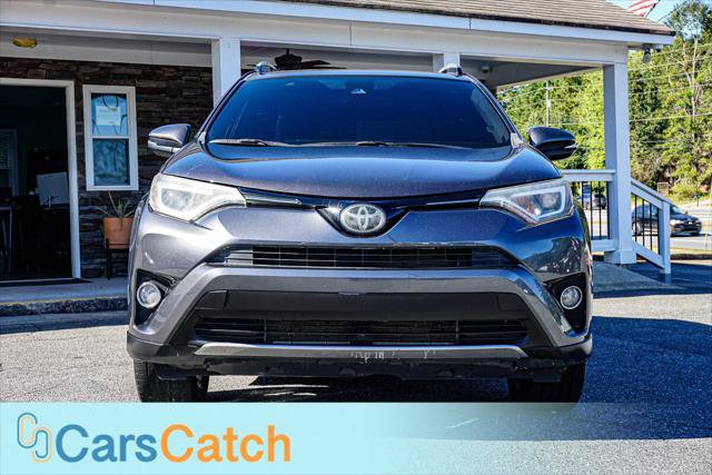 Used 2018 Toyota RAV4 Limited FWD image 8