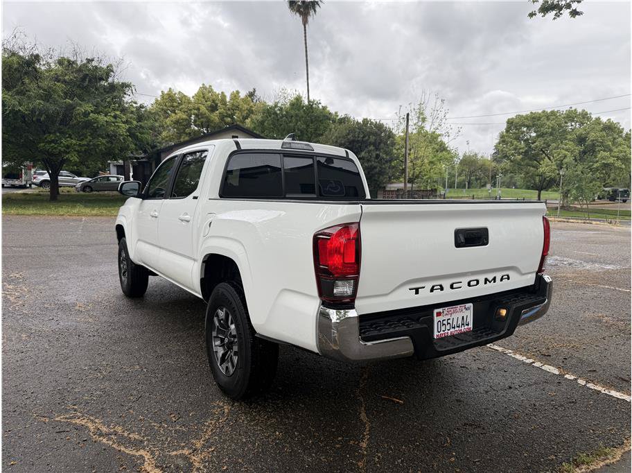 Used 2021 Toyota Tacoma SR5 RWD image 5