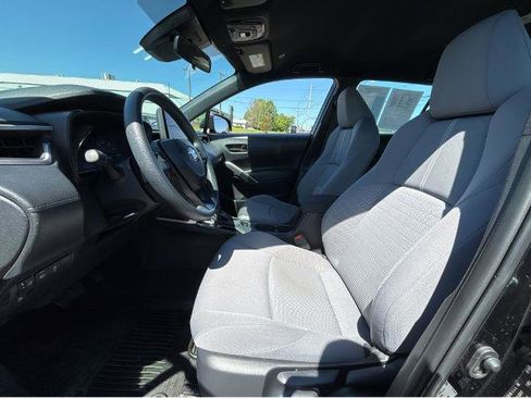 Used 2024 Toyota Corolla Cross AWD Hybrid image 17