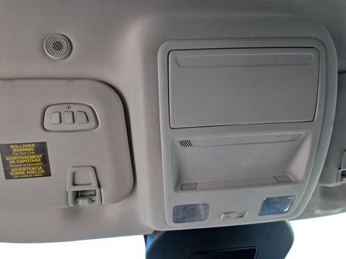 Used 2025 Ford Escape Platinum w/ Premium Technology Package image 21