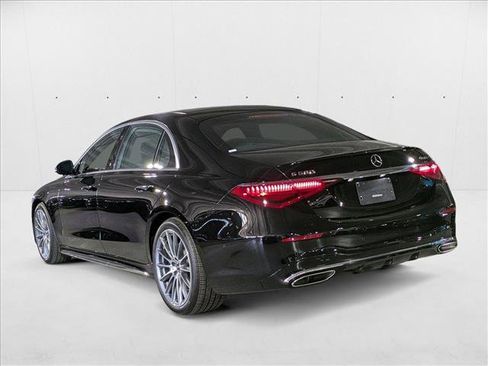 New 2025 Mercedes-Benz S 580 4MATIC Sedan image 9