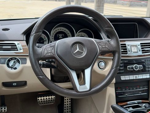 Used 2015 Mercedes-Benz E 350 4MATIC Sedan image 14