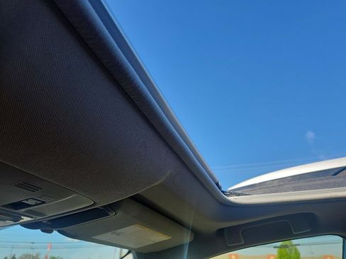 Used 2014 Toyota RAV4 XLE image 28